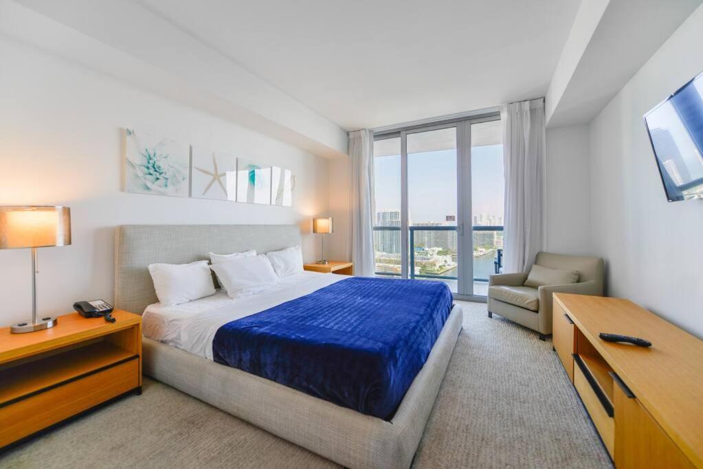 Awesome 2Br Condo Beachwalk Resort Plaja Hallandale Exterior foto